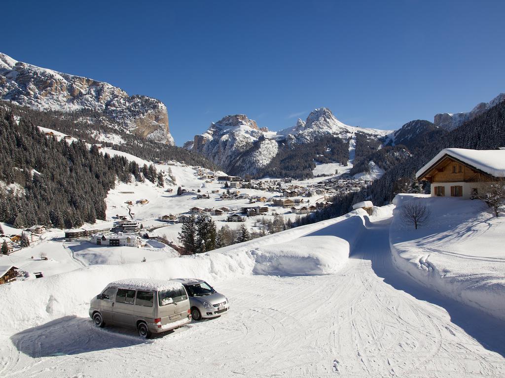 Garni Martlhof Hotel Selva di Val Gardena Bagian luar foto